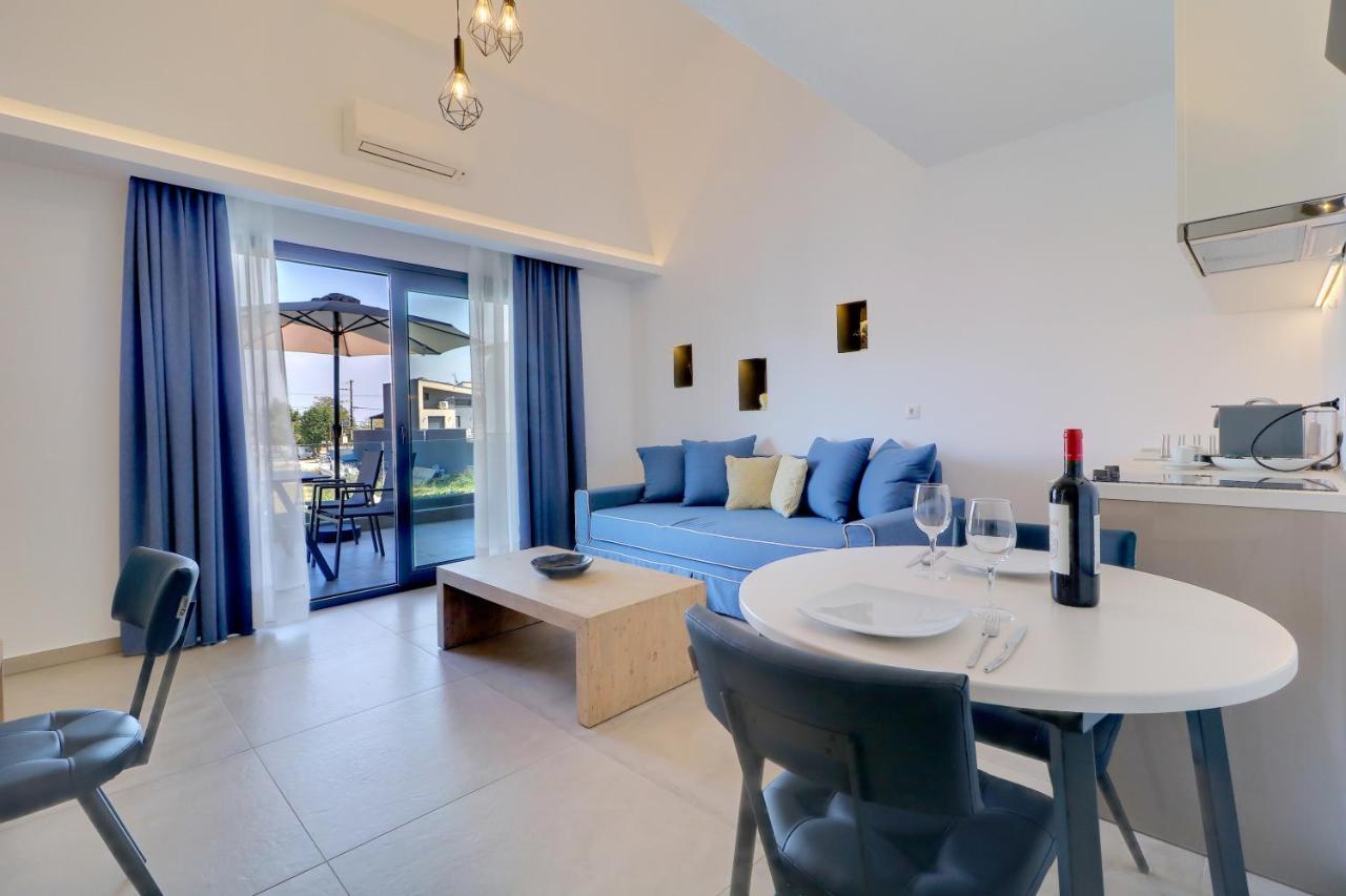 Theros Villas & Suites 克里斯阿穆迪亚 外观 照片