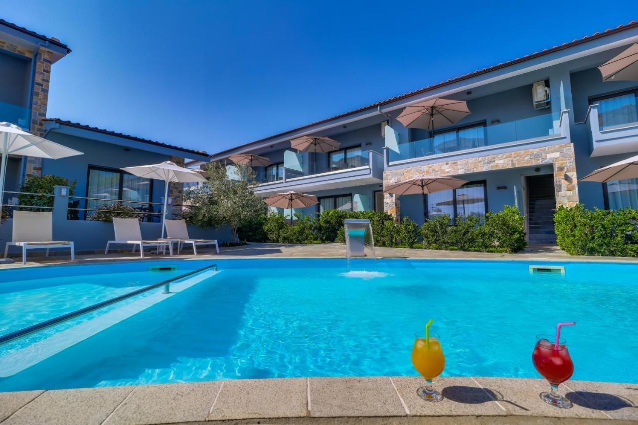 Theros Villas & Suites 克里斯阿穆迪亚 外观 照片