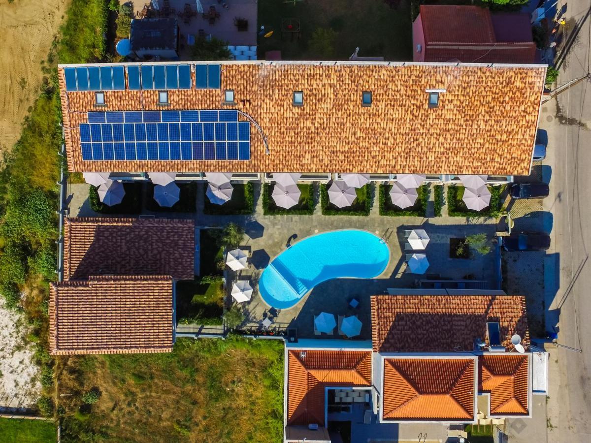 Theros Villas & Suites 克里斯阿穆迪亚 外观 照片