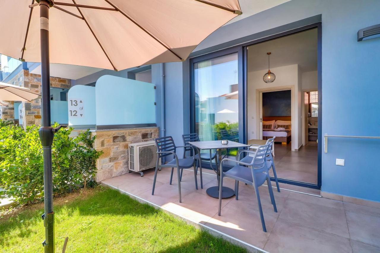 Theros Villas & Suites 克里斯阿穆迪亚 外观 照片