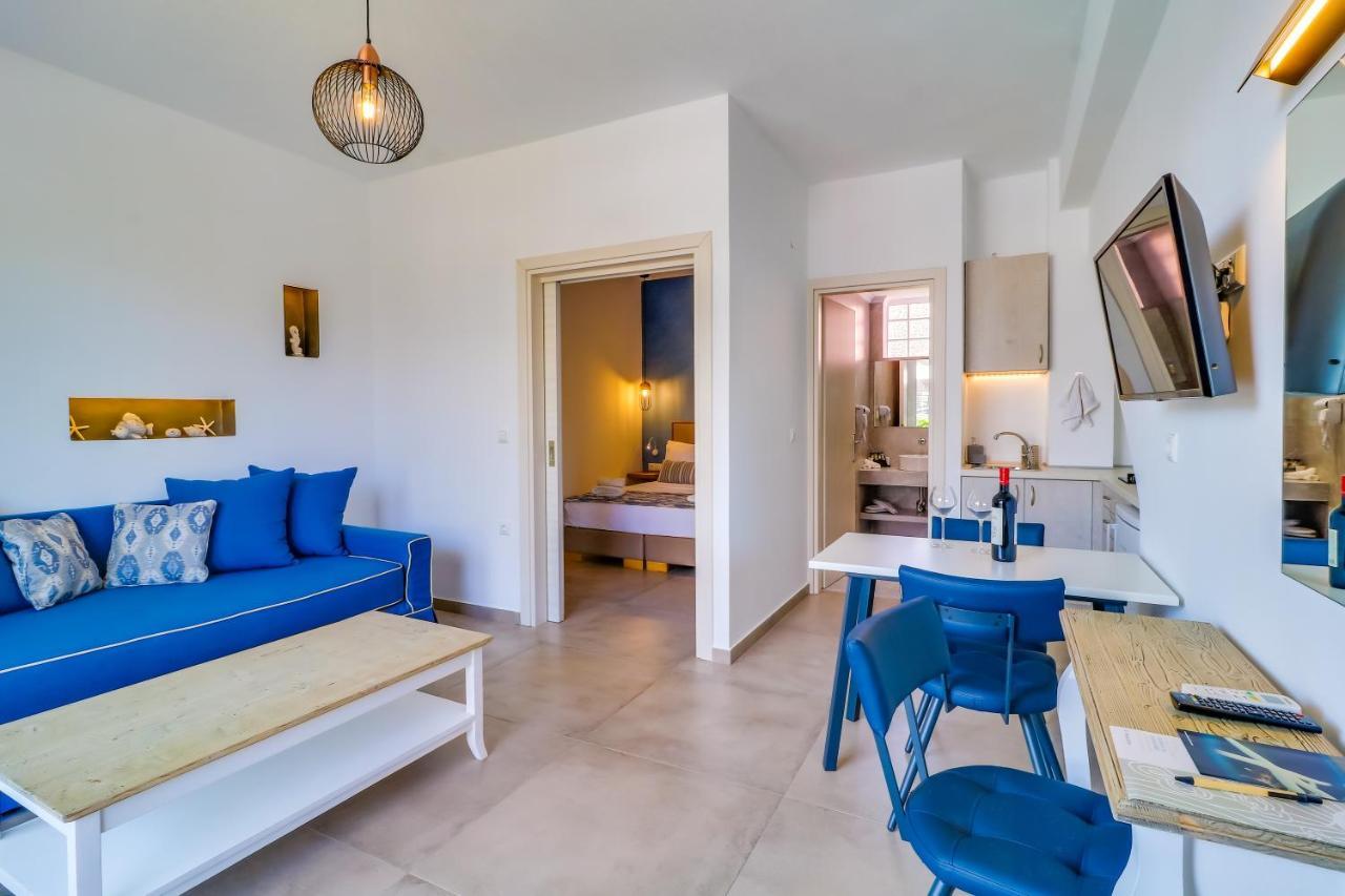 Theros Villas & Suites 克里斯阿穆迪亚 外观 照片