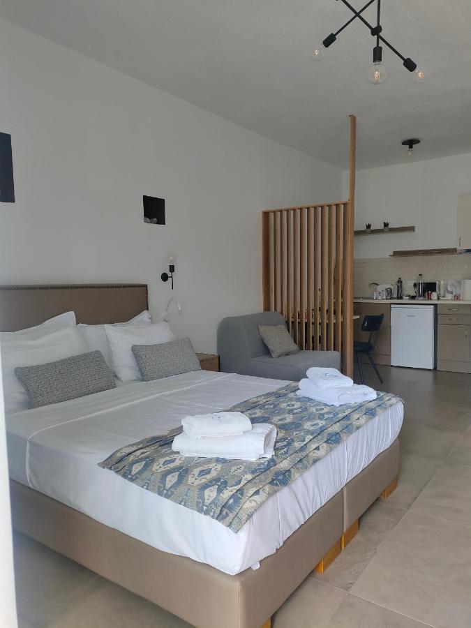 Theros Villas & Suites 克里斯阿穆迪亚 外观 照片