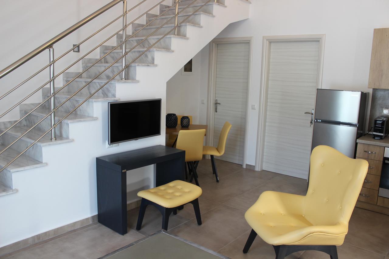 Theros Villas & Suites 克里斯阿穆迪亚 外观 照片